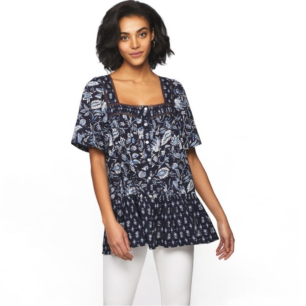 Beachlunchlounge Flowy Nica Night Garden floral short sleeve Bohemian Top Blouse